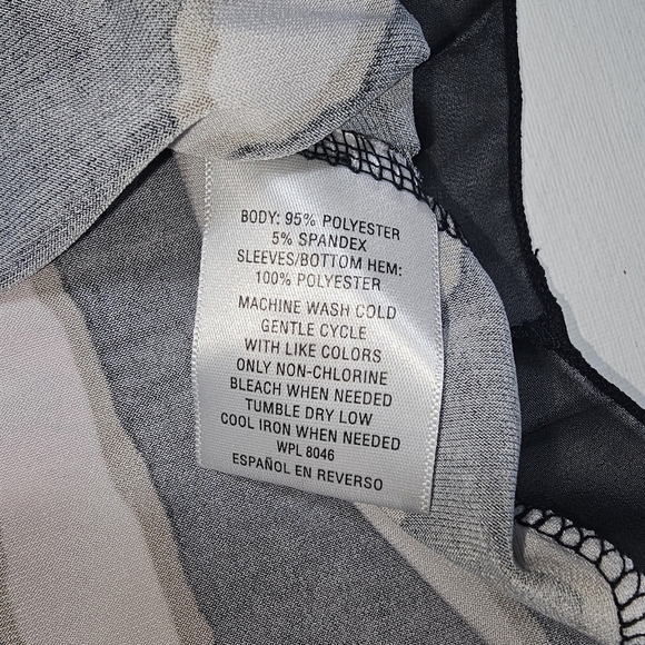 JM Collection 2X black and white with tan blouse.  Sheer sleeves. - Picture 9 of 10